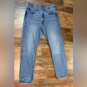 Levi Women’s Straight Jeans 29 x 30